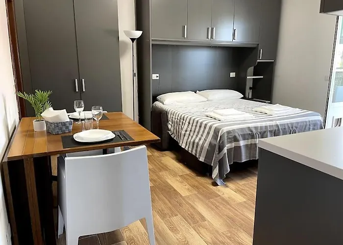 Free Parking Il Terrazzino ⭑⭑⭑⭑⭑ Apartment Mailand