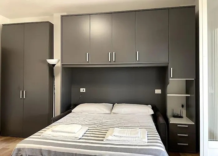 Free Parking Il Terrazzino ⭑⭑⭑⭑⭑ Apartment Mailand